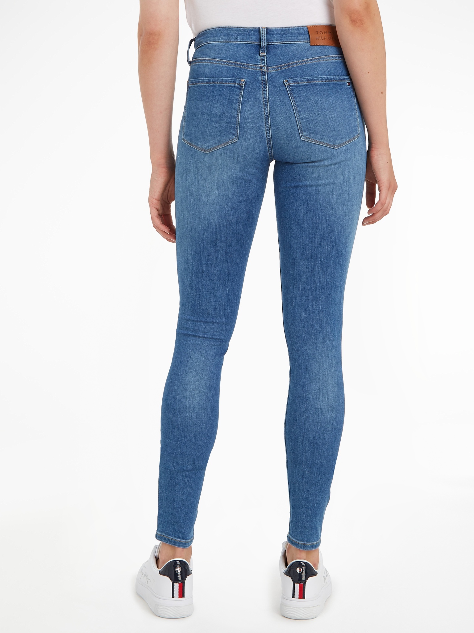 Skinny TOMMY kaufen Jeans mittelhohem mit Como 10669295 HILFIGER TH und | Fade-Effekten Bund Flex WÖHRL