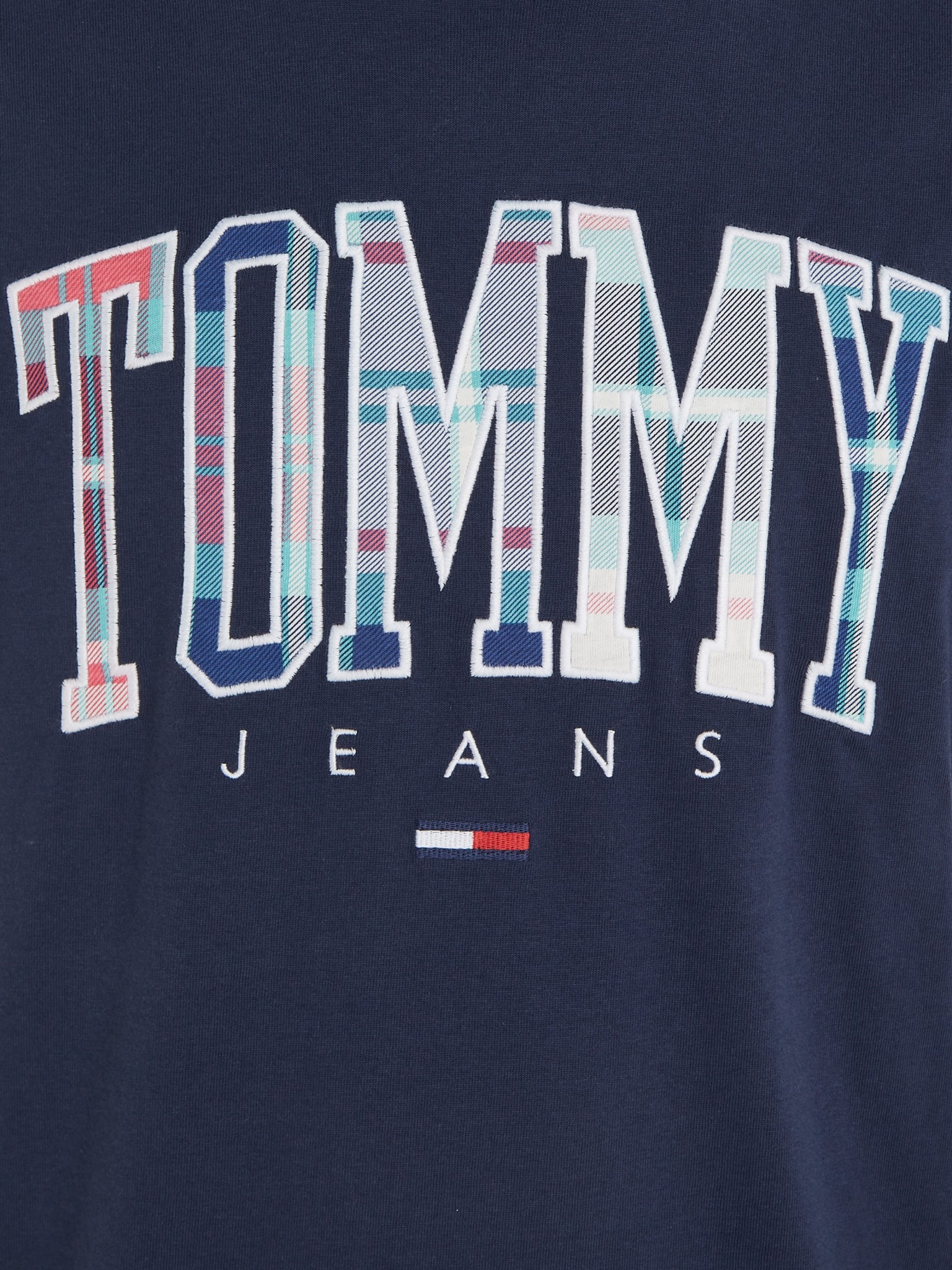 TOMMY JEANS CLASSIC FIT T-SHIRT MIT SCHOTTENKARO-LOGO 10675420